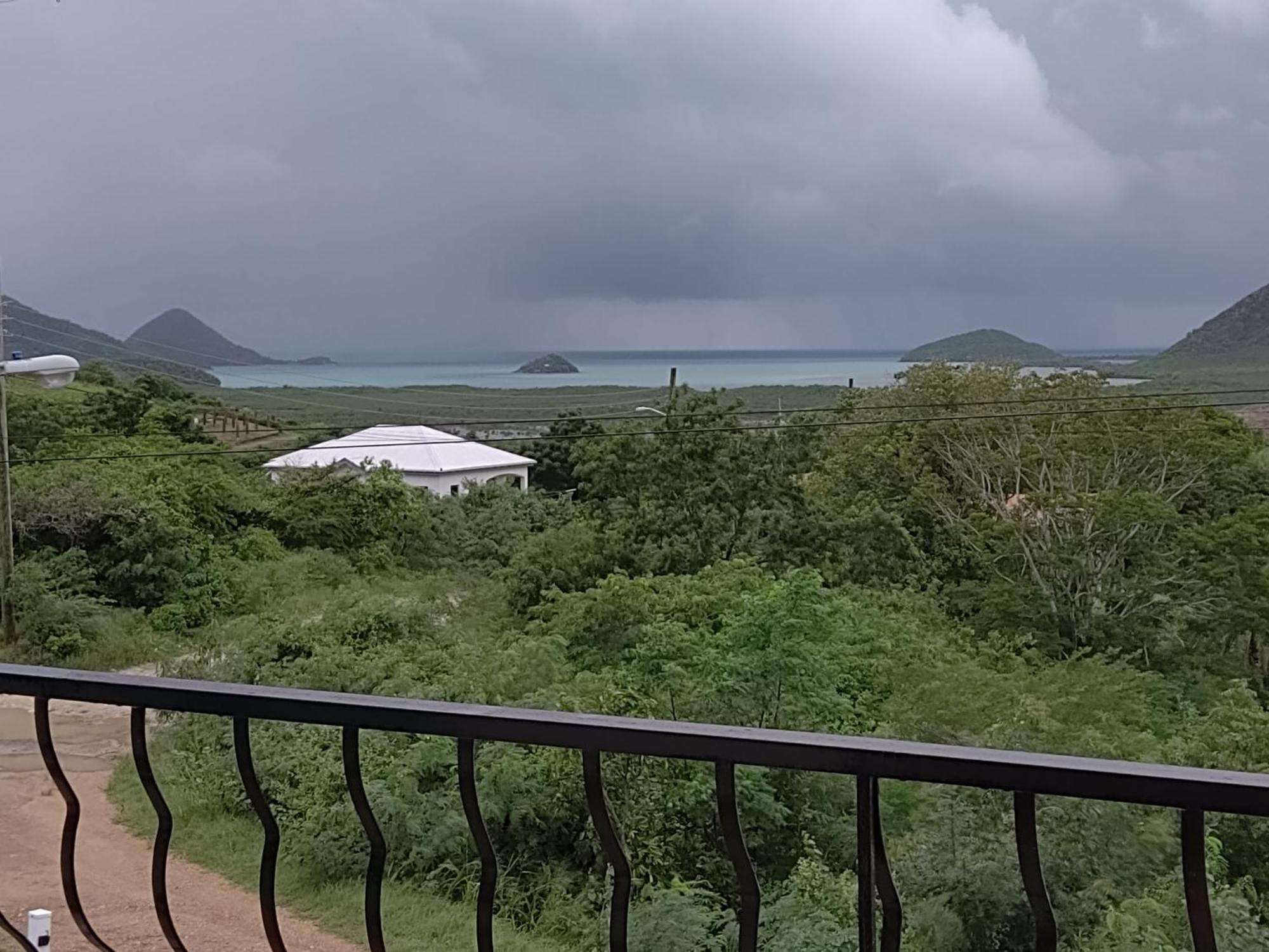 Zeus Estate Guesthouse セントジョンズ エクステリア 写真